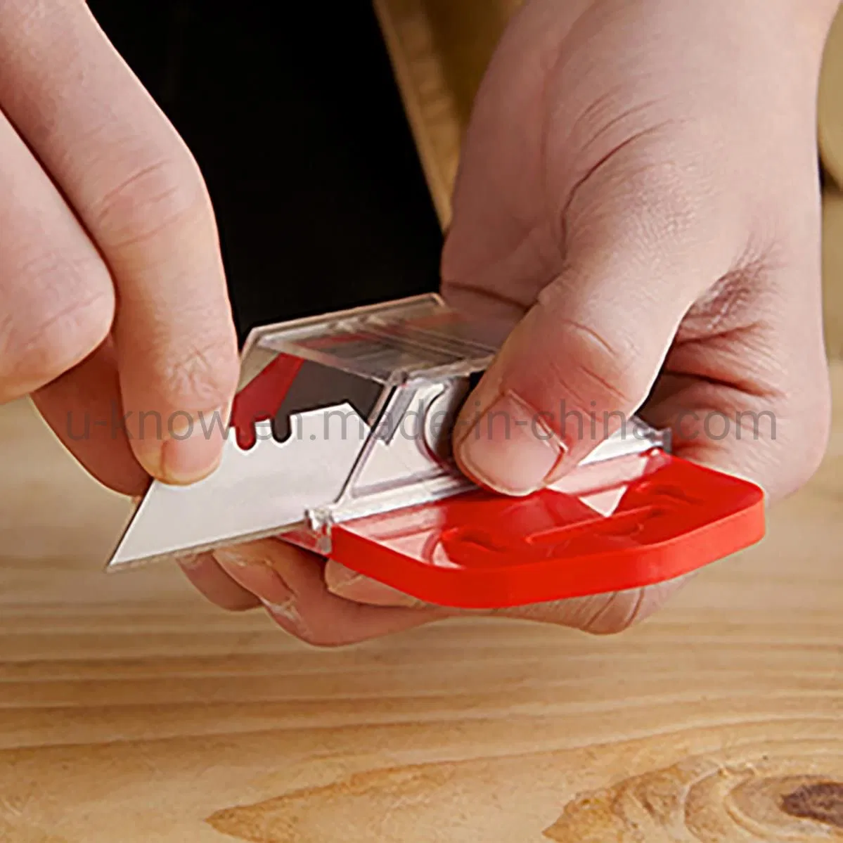 50PC Utility Knife Blades with Dispenser