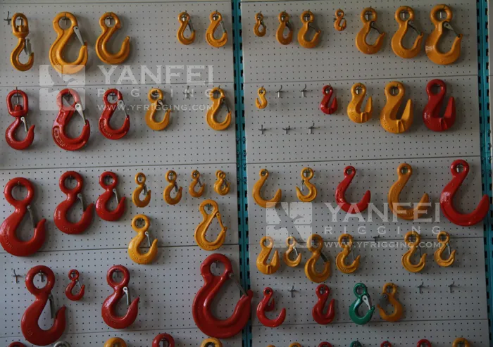 G80 320A/320c Eye Hoist Hook with Safety Latch